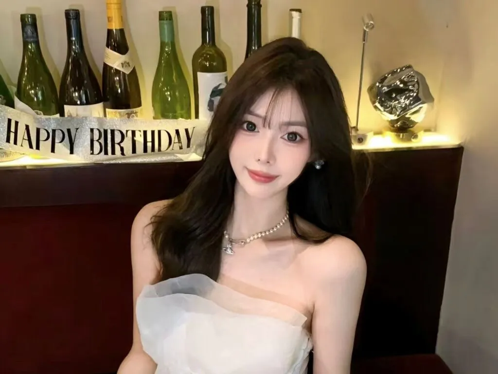 Aimeiligaoman – webcam model profile photo