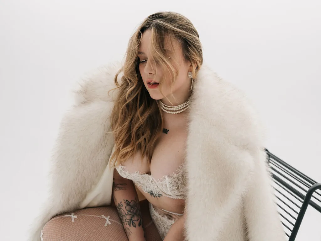 AlexandraRichard – webcam model profile photo