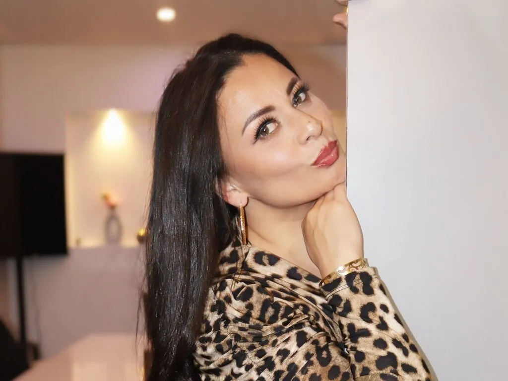 AmbarPons – webcam model profile photo