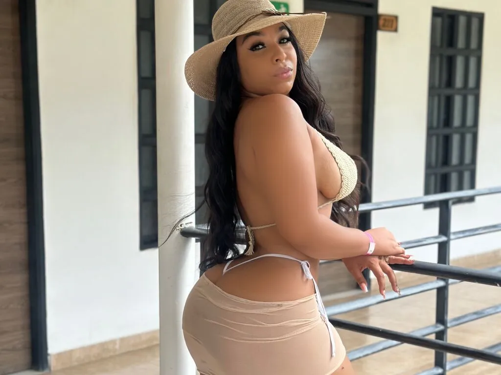 EileenBenzon – webcam model profile photo