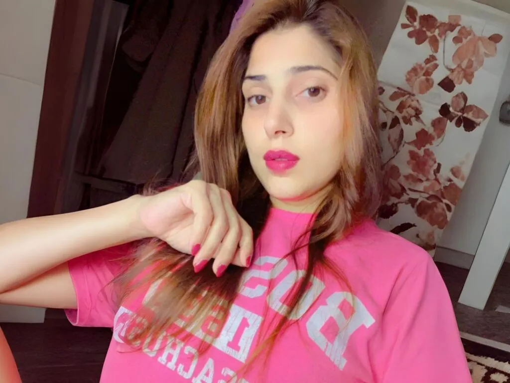 ElsaEmily's Thumb Image