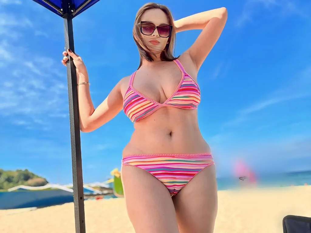 Live with FelictyStar on PrivCamWeb