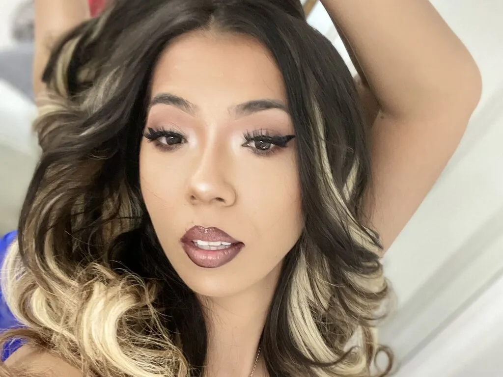 KiaraDevlyne – webcam model profile photo