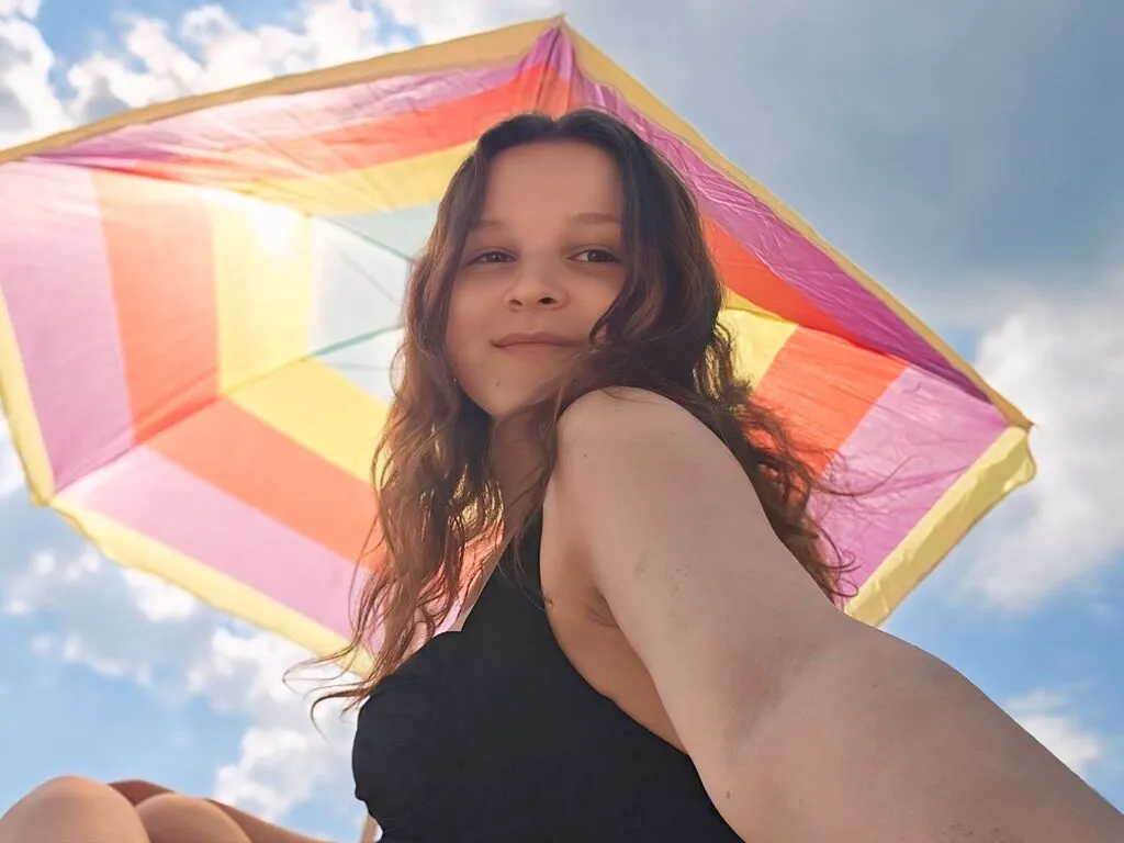 LauraJulian – webcam model profile photo