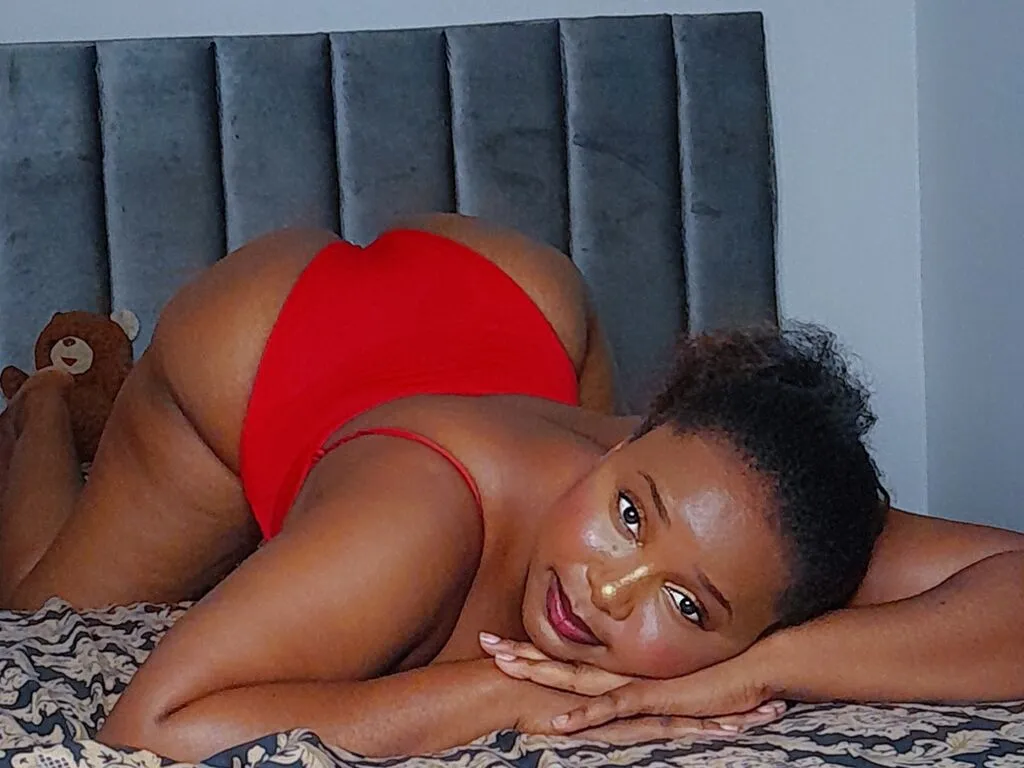 MysticRaye – webcam model profile photo