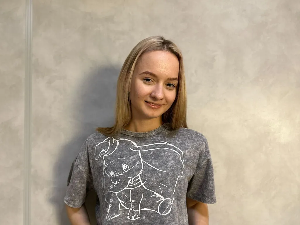 NereidaLaforrest – webcam model profile photo