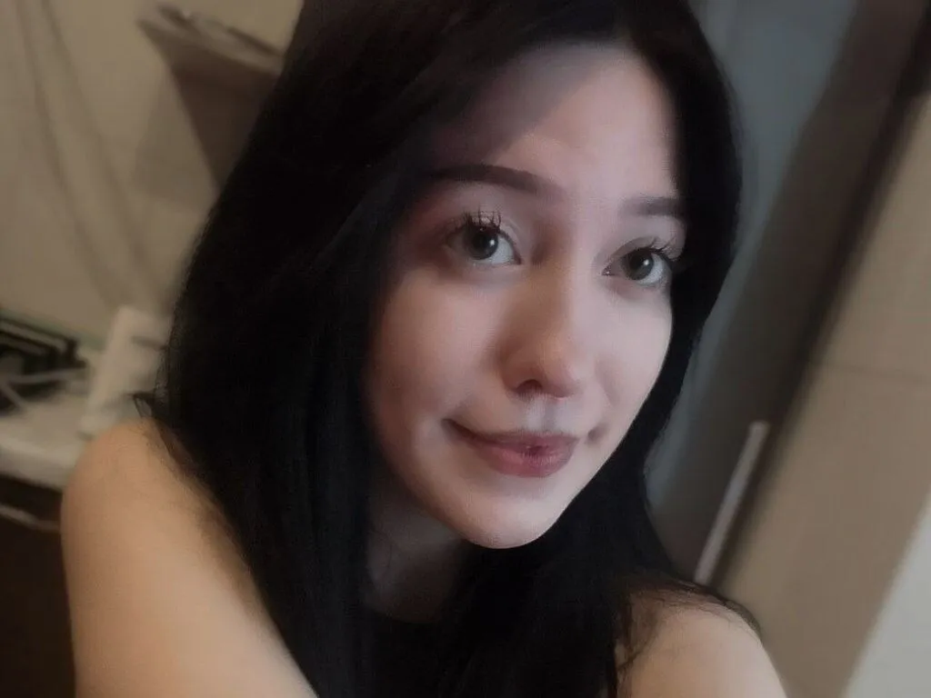 PrimroseBingham – webcam model profile photo