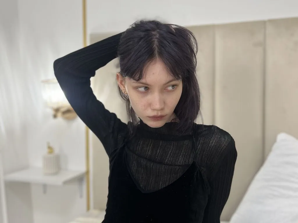 RavenNoire – webcam model profile photo