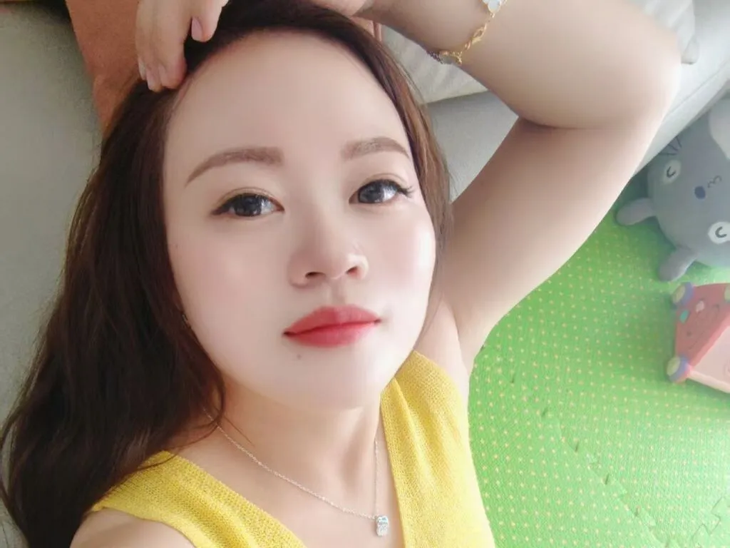 Xiaominm – webcam model profile photo