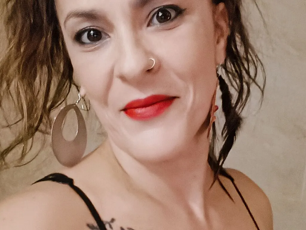 Yossunecam – webcam model profile photo