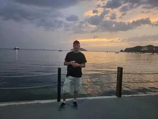 graceanstrom – webcam model profile photo