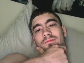 Live with Mr22 on PrivCamWeb