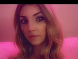 SweetSummerRae – webcam model profile photo